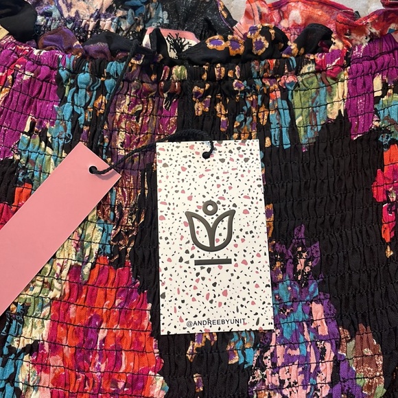 Top From Andree by Unit size small - Picture 3 of 5